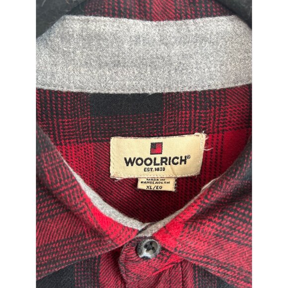Woolrich Shirt Men's XL Red Black Plaid Flannel Button Up Cotton Outdoors - Picture 2 of 8